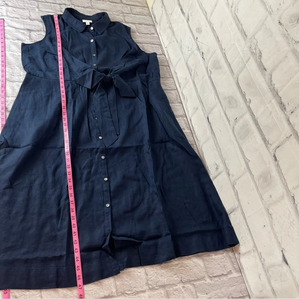 Elegant Navy Sleeveless Dress - Picture 12 of 14